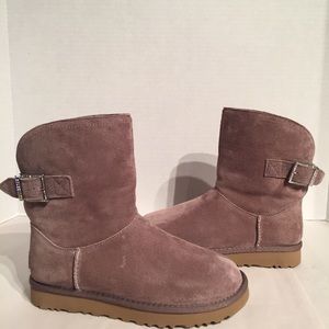 ugg remora buckle black